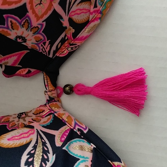 Share & Shore Navy Peach Floral Halter Bikini Top Size 36DD - Picture 10 of 10